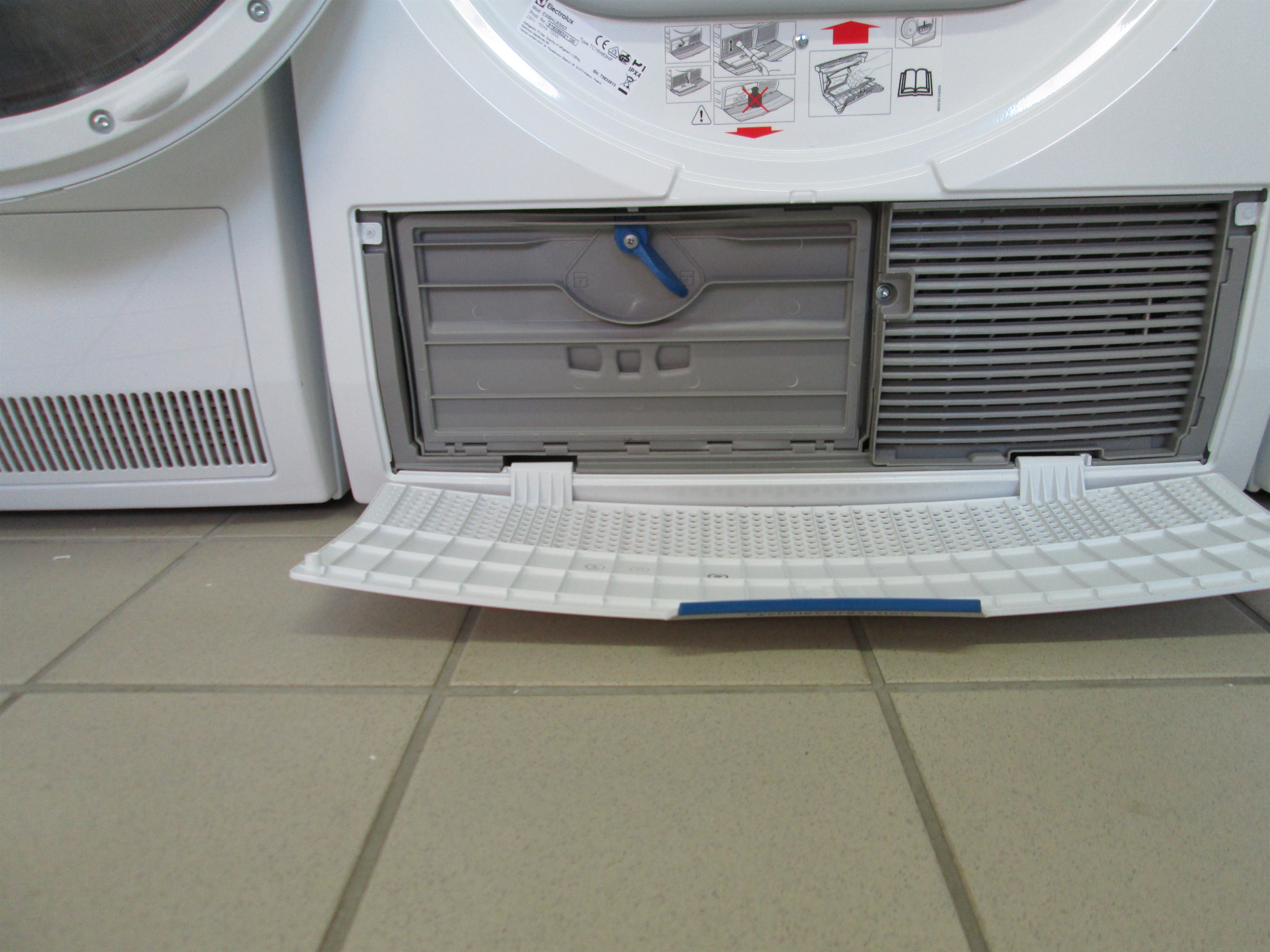 ELECTROLUX EW9HL83W3