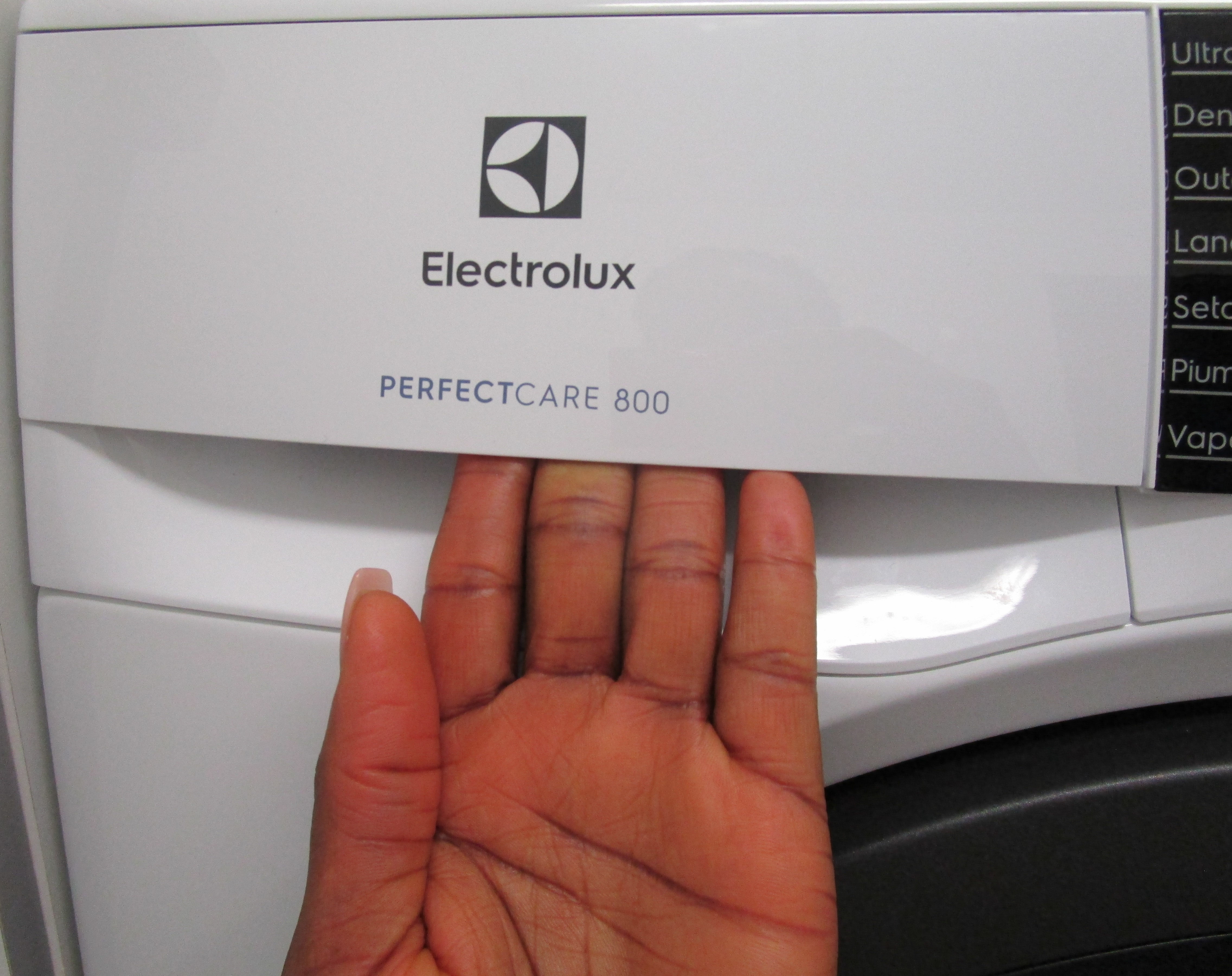 ELECTROLUX EW8F28UN