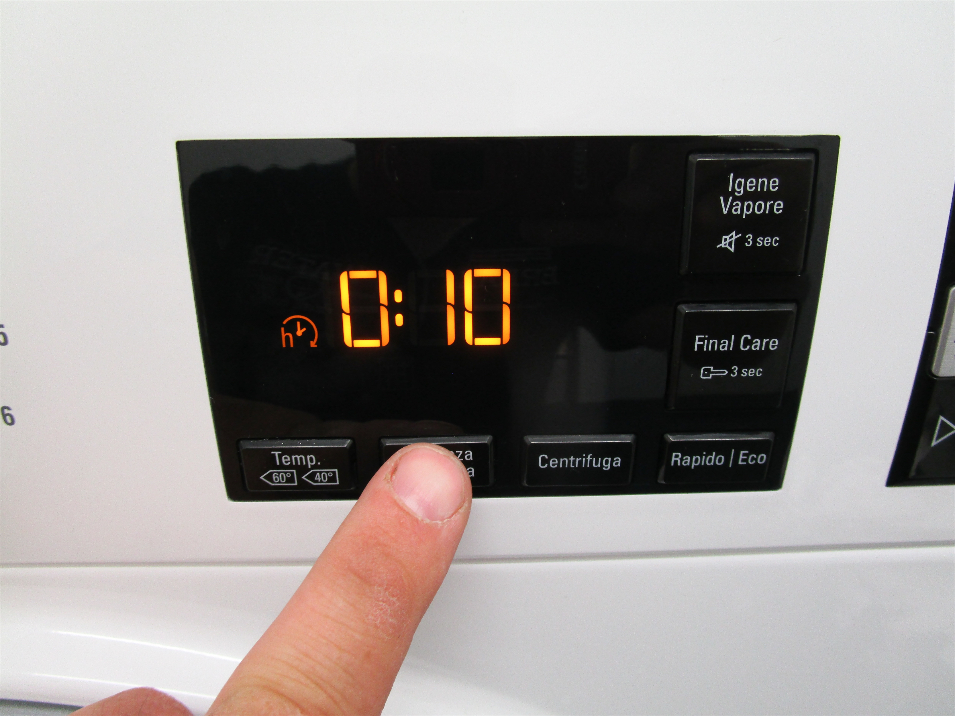 HOTPOINT-ARISTON NG845WDA IT