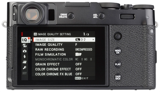 FUJIFILM X100V