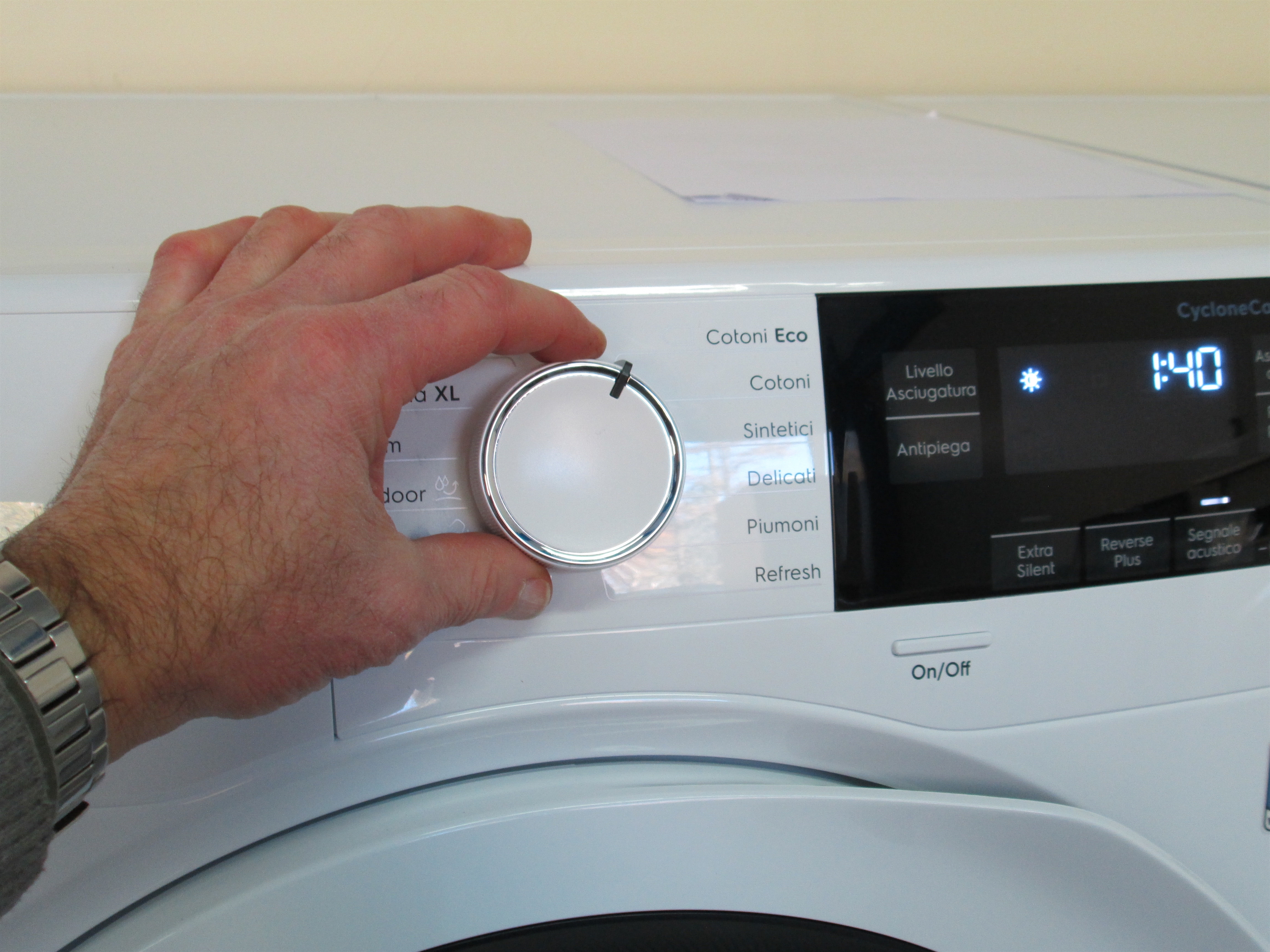 ELECTROLUX EW9HL83W3